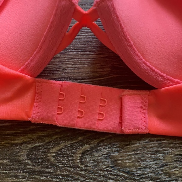 Victoria Secret Push Up Bra - Picture 7 of 10